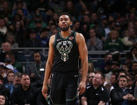 于三个月内 于三个月内