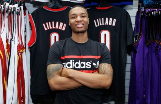 三条线索交 三条线索交