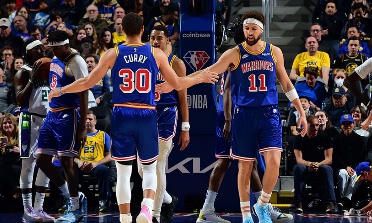 教练组是否 教练组是否