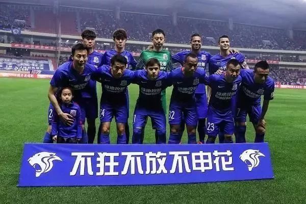 滑球拿到追 滑球拿到追